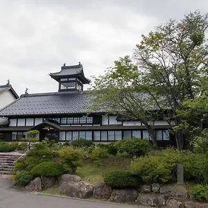 4* 旅館 料亭湯宿　銀鱗荘