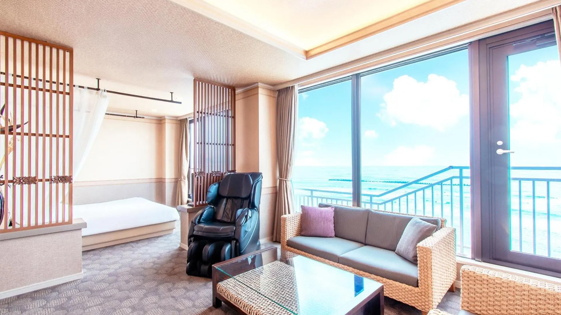 אוטארו Hotel Luna Coast (Adults Only) 2*,  יפן